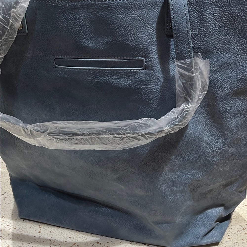 Thirty-one Around town Wishes Dandelion Embroidered Blue Tote Bag - Picture 5 of 7